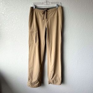 Mountain Hardwear size 8/32 khaki athletic pants